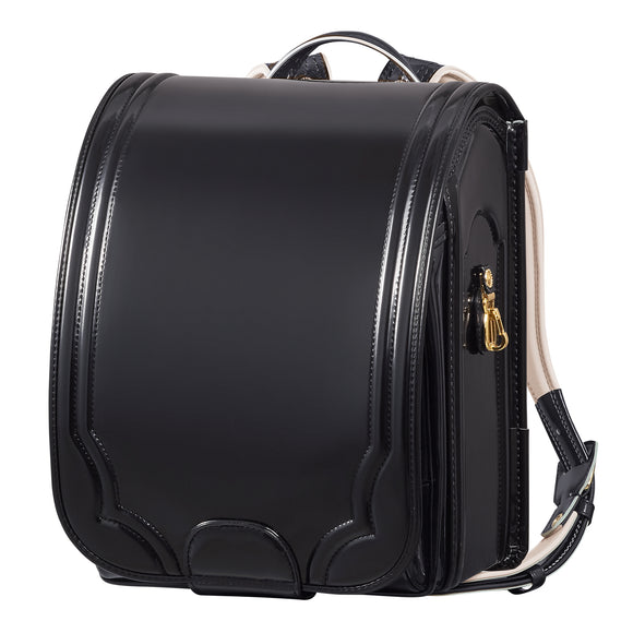 つやめく素材で、エレガントな雰囲気に。<br> モデル:135cm