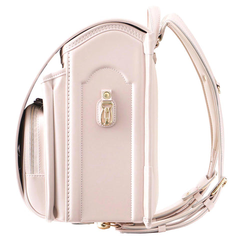 パリの重厚な建物のアーチをイメージしたデザインのマチ