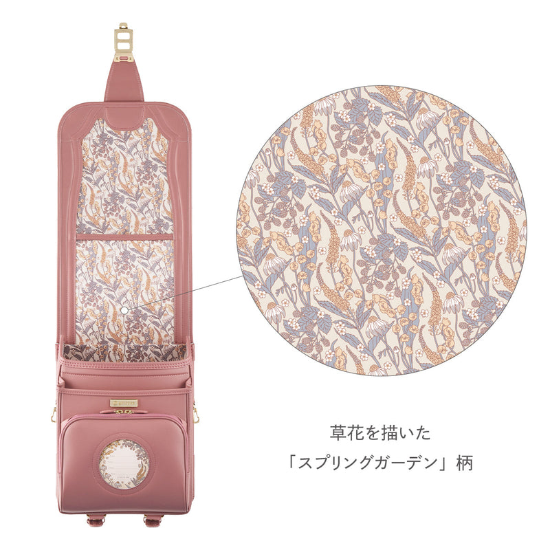 内装柄はシリーズごとに異なります