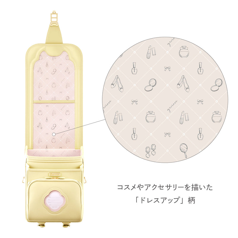 内装柄はシリーズごとに異なります