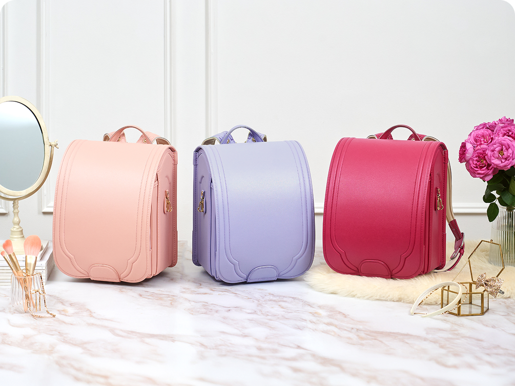 ランドセルが3つ写っている画像