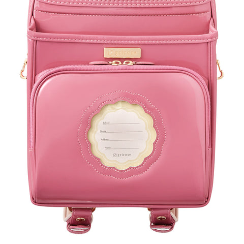 可愛らしいお花型の窓